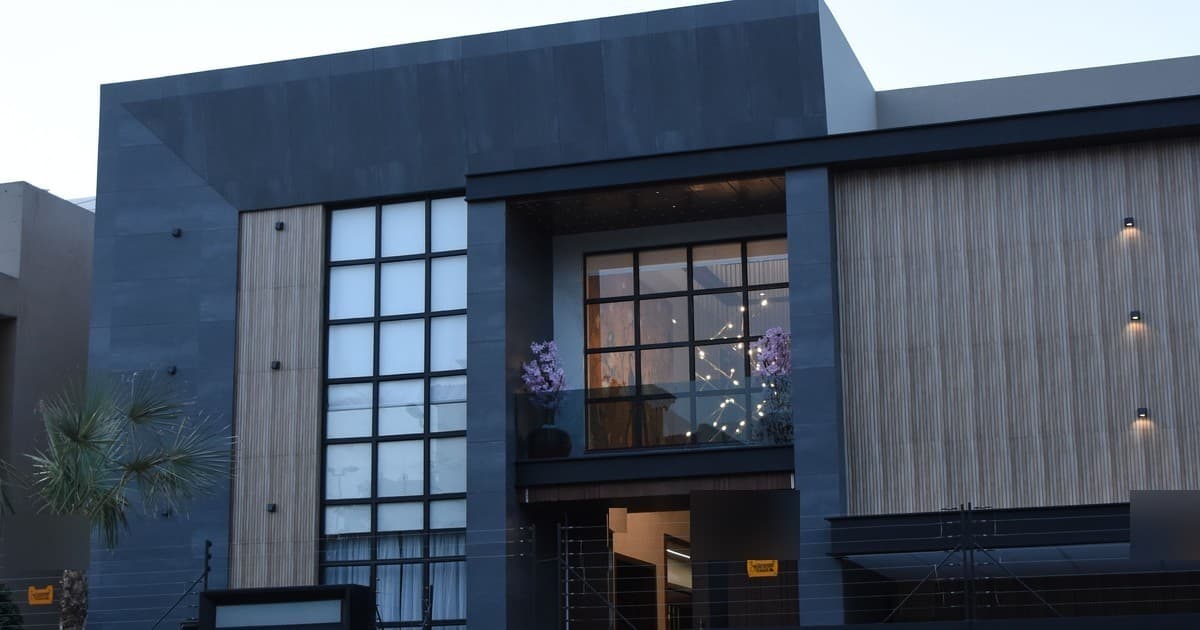 Modern contemporary house in Lahore, the kind of home buyers build on a 5 marla plot